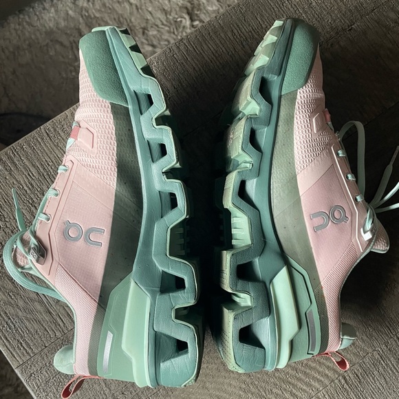 On Running Women's Pastel Pink and Mint Sneakers size 7 - Picture 9 of 9